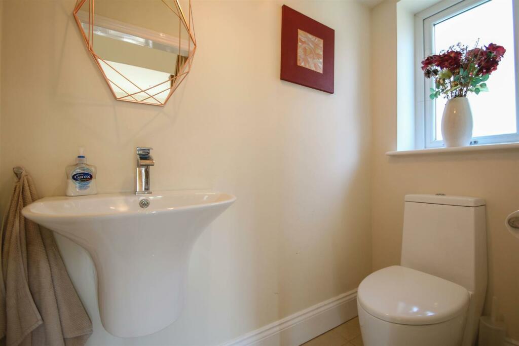 Ground Floor WC.jpg