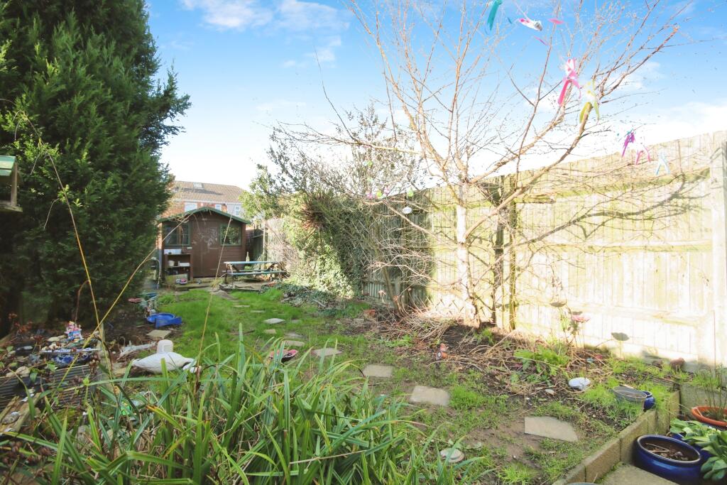 18149e22-Rear 20Garden 202.JPG