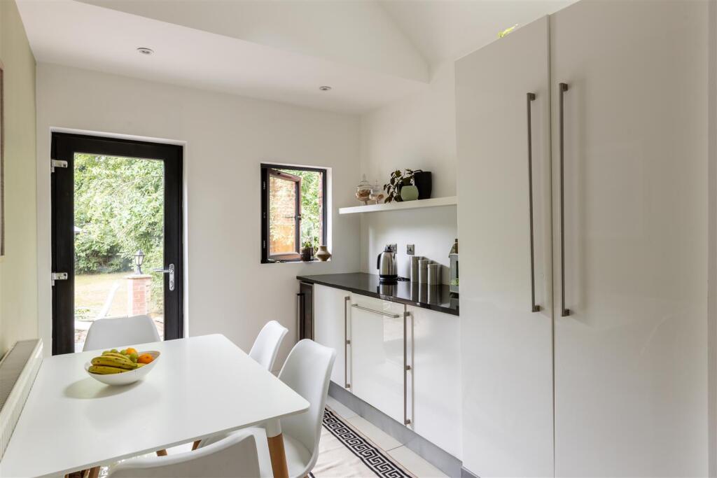 157 Coombe Road-14.jpg