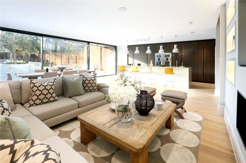 Breakfast Room