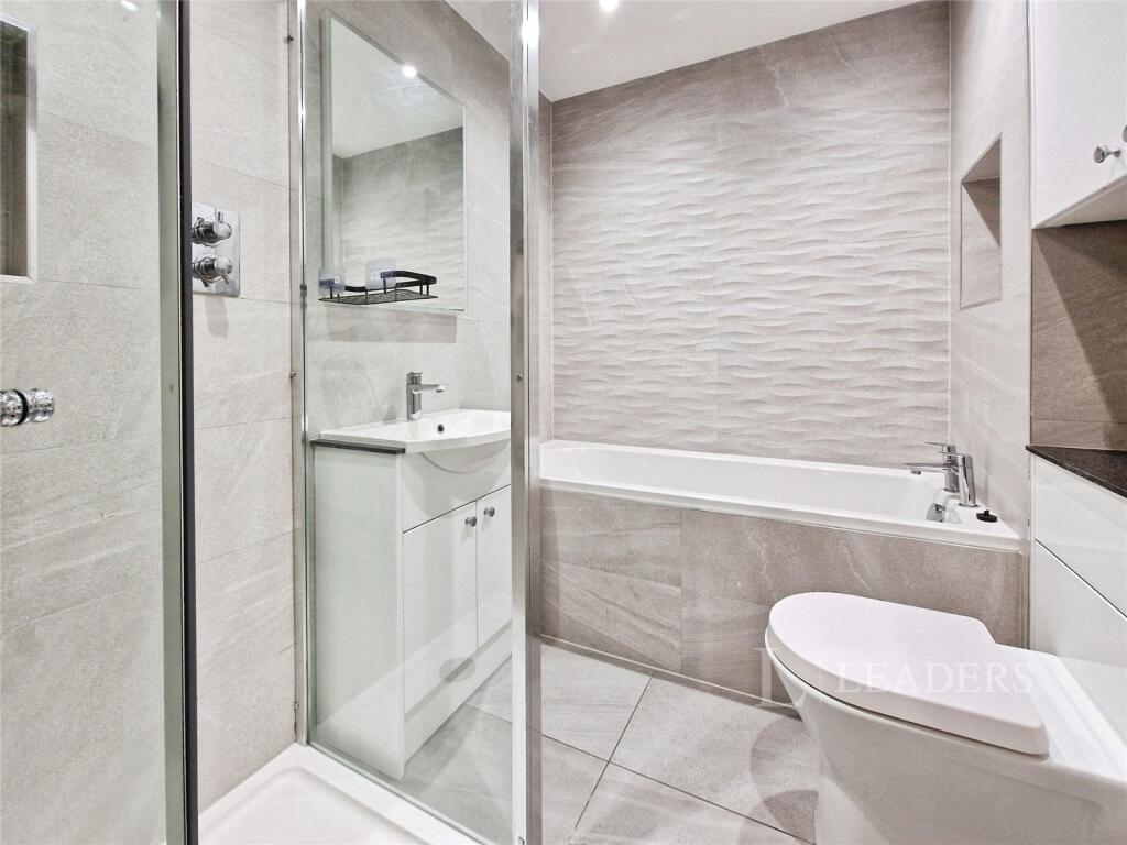 Main Bathroom