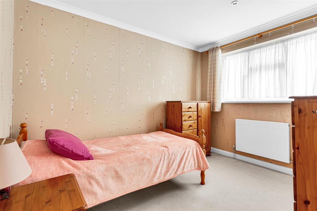 Chessholme Road Bedroom.jpg