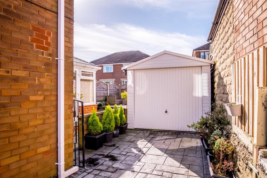 Garage/Utility