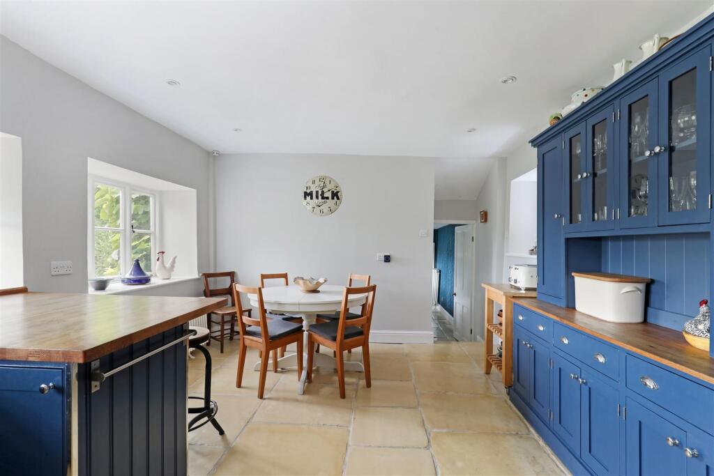 Watledge, Nailsworth, Stroud