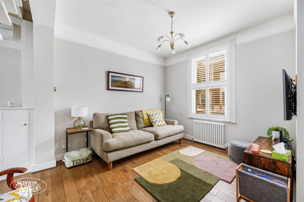 46 Ridley Avenue-3.jpg