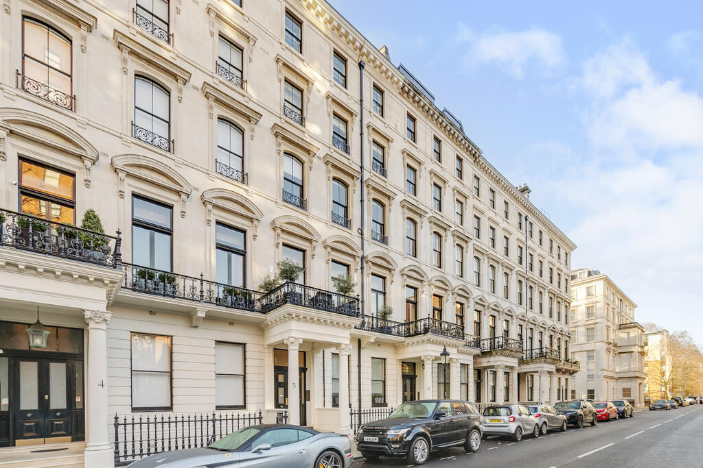 Ennismore Gardens, Knightsbridge SW7