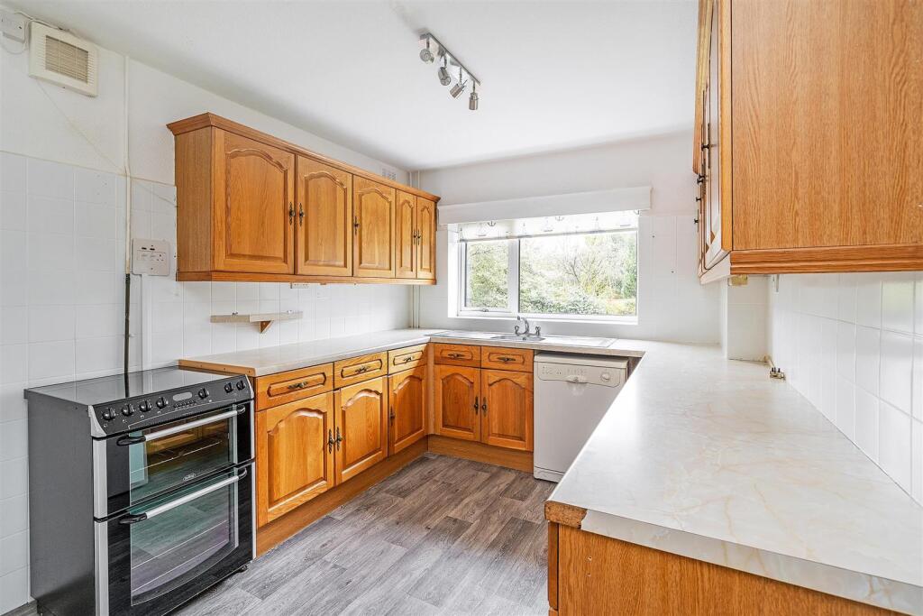 7 Dunsmore Grove-11_lo.jpg