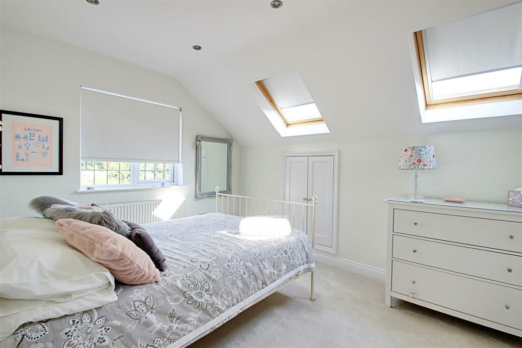 Bedroom 2.jpg
