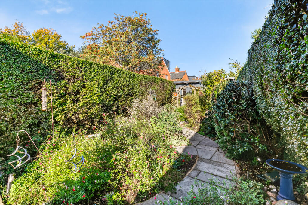 91victoriaroadlarge3