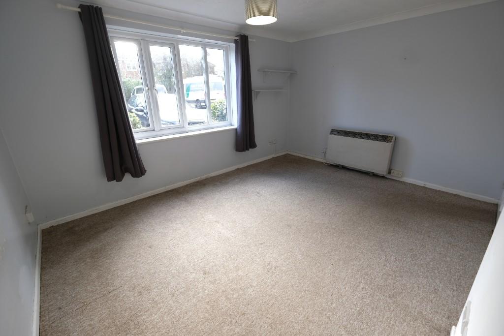 STUDIO ROOM