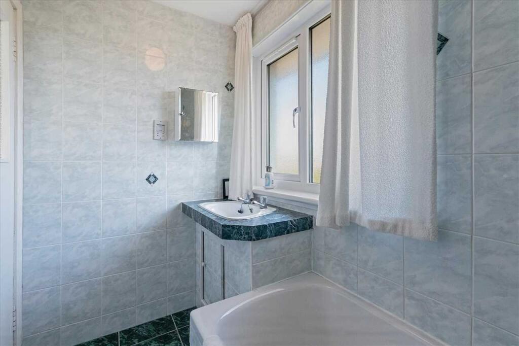 Bathroom (2)