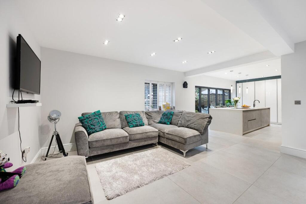 Elderstone HDR-38.jpg