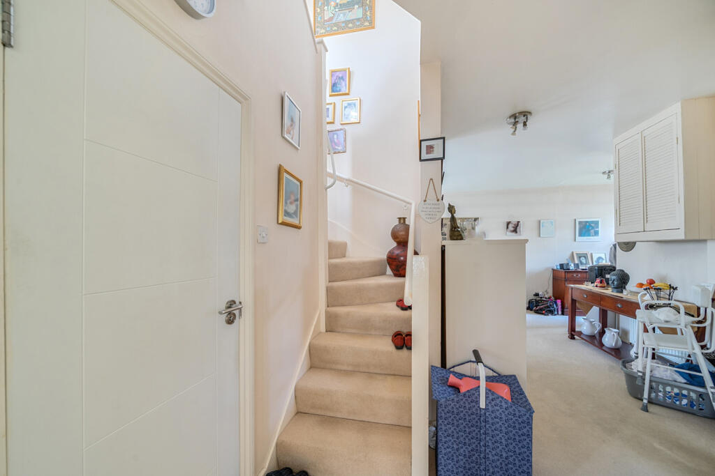 1347988-13-68b980...