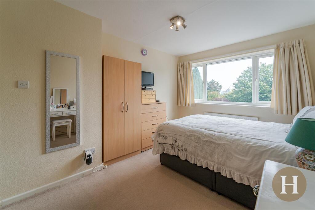 Hadleigh Estate Agents-13.jpg