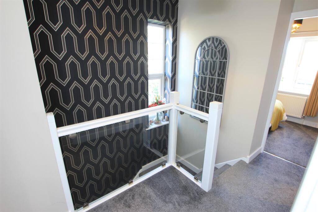 FIRST FLOOR LANDING