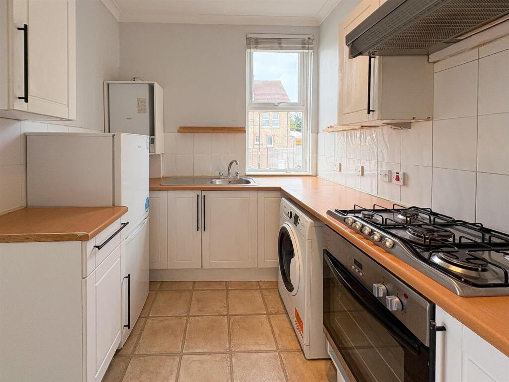 Kitchen..jpg