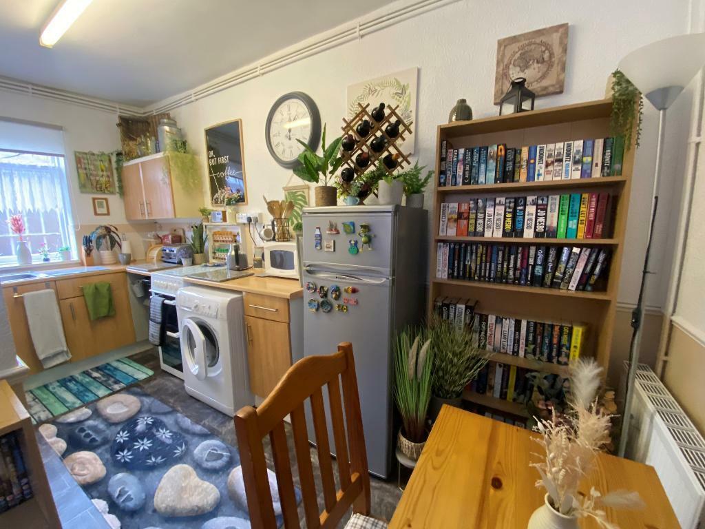 Flat 2 Kitchen