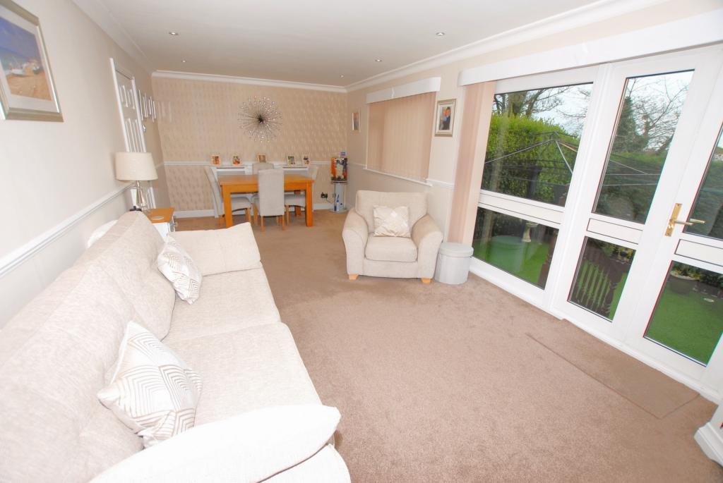 Sitting/Dining room