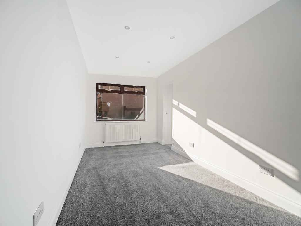 Sitting/Office Room