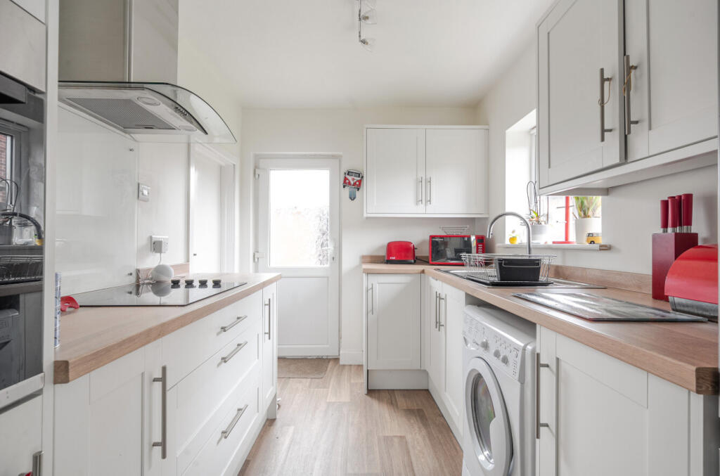 1330859-10-688b67...