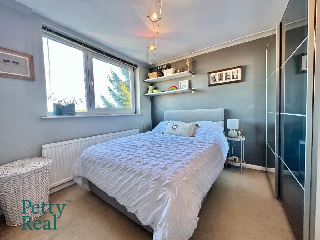 Kelswick Drive 2.jpeg