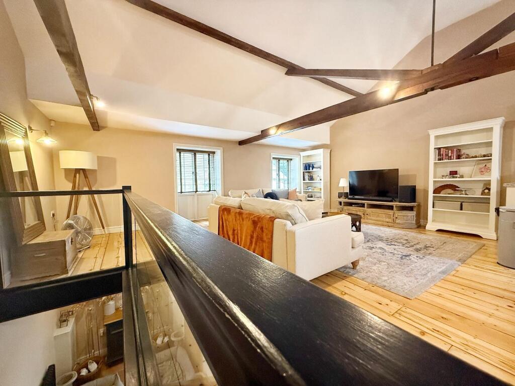 Kitchen/ Diner/ Lounge