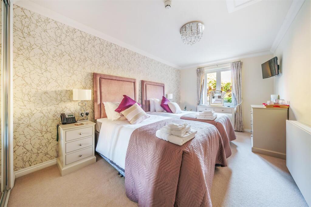 Owners Guest Suite.jpg