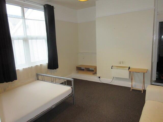 Lounge bedroom