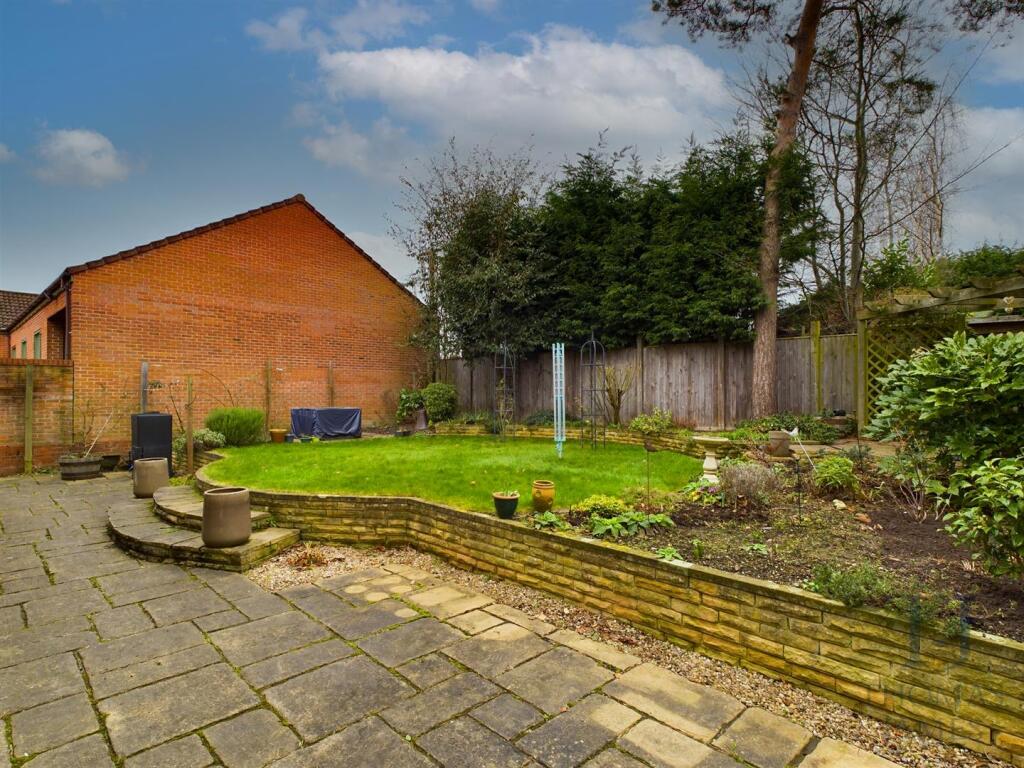 CAM05175G0-PR0007-STILL032 copy.jpg