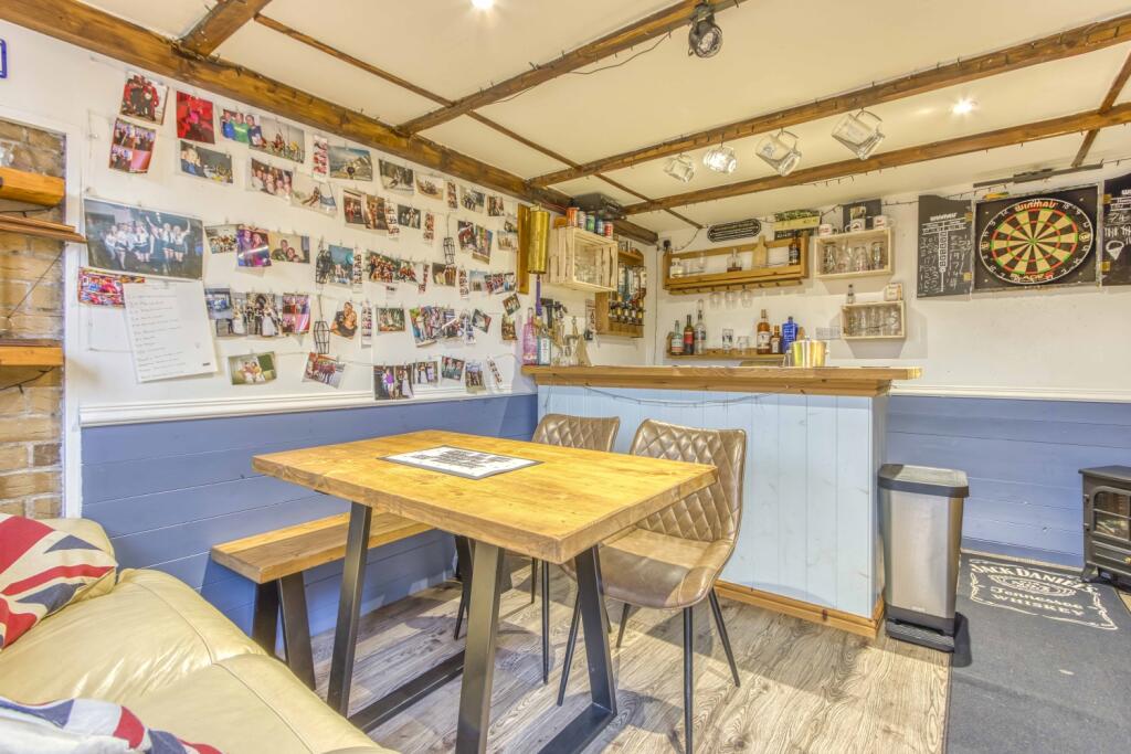 Apple Tree Close (2)