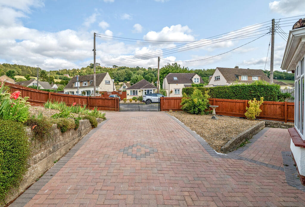 1332269-4-689229b...