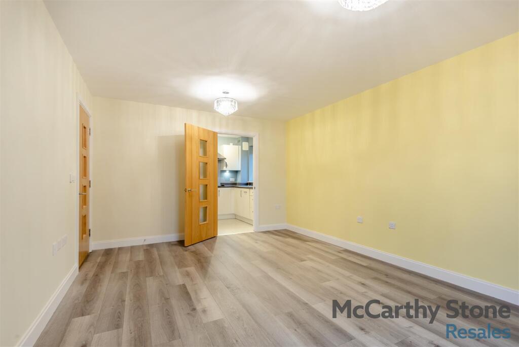 8673673-interior07.jpg