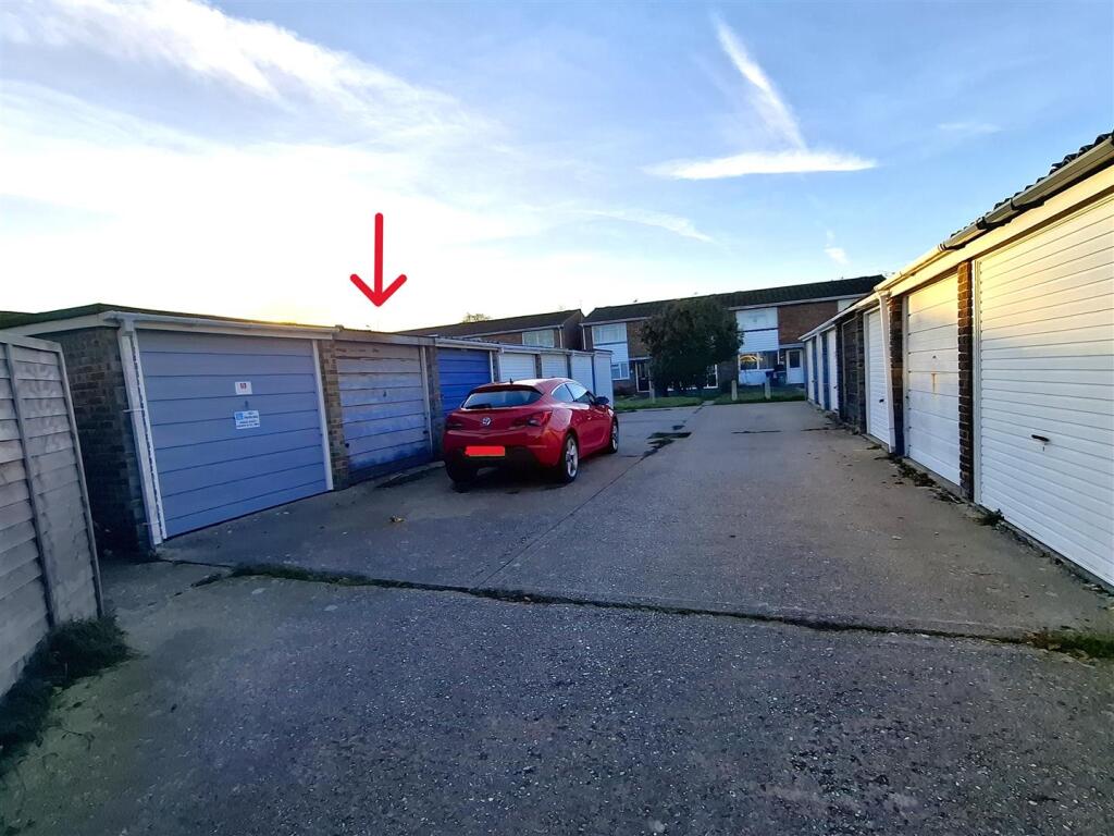 Garage.jpg