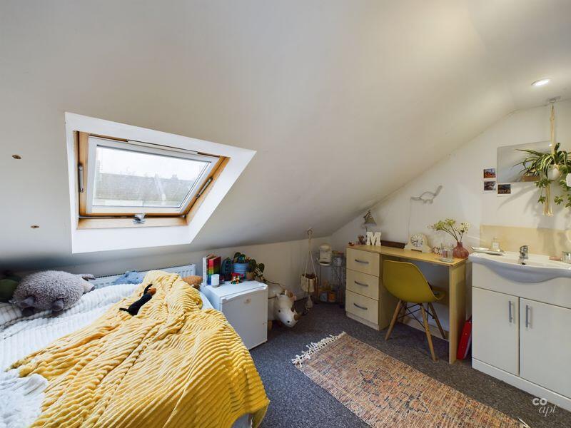 bed 5