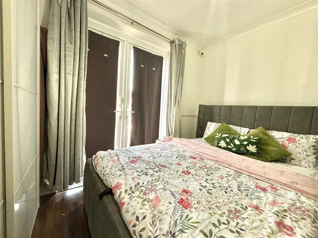 master bedroom.jpeg