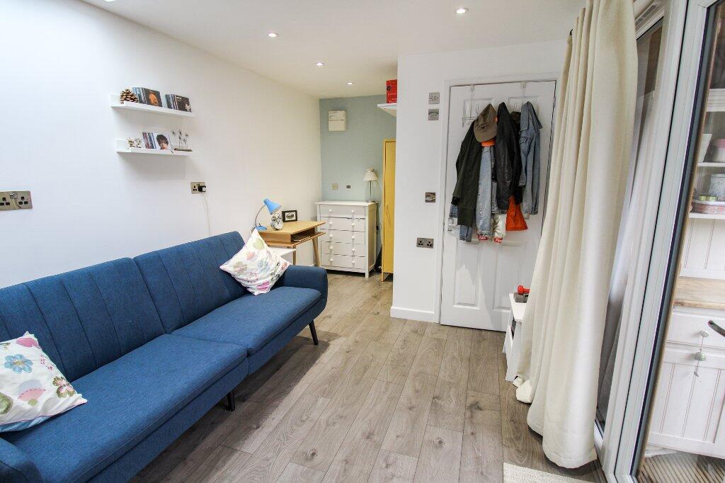 Outbuilding Office