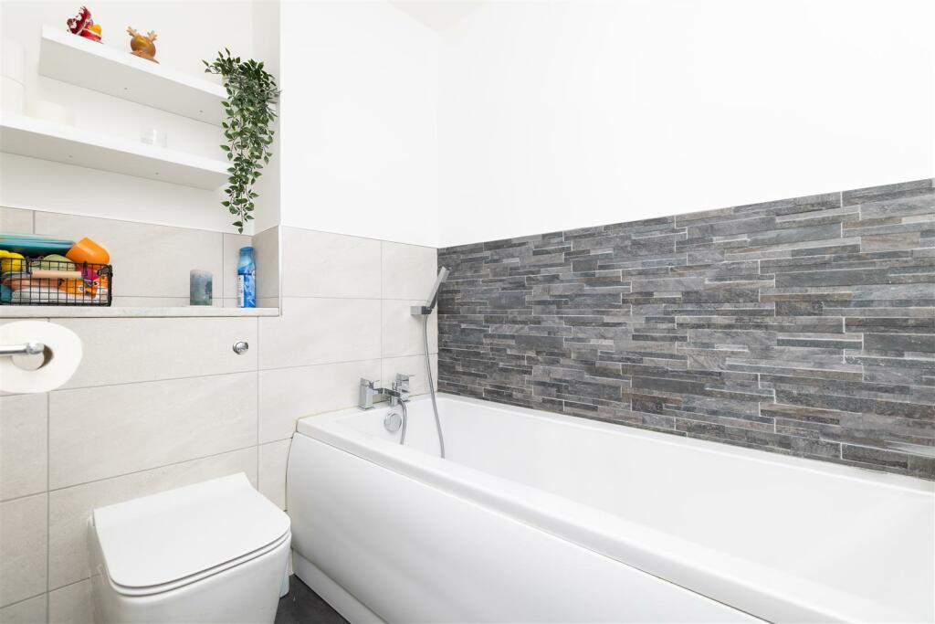 Family shower/bathroom