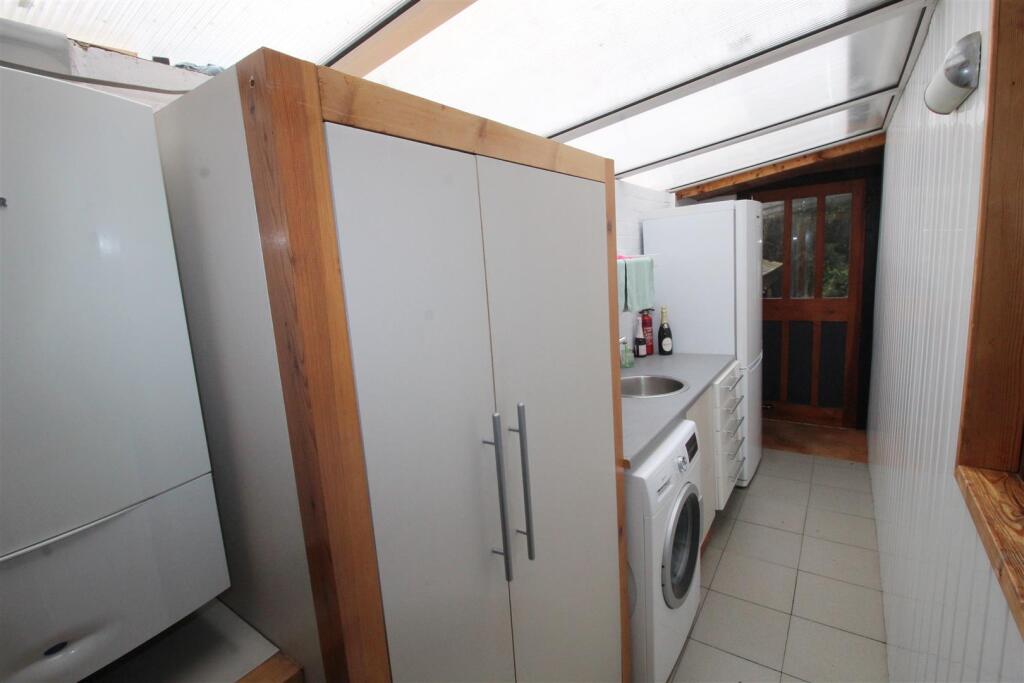 Weeton Avenue, Utility Room.JPG