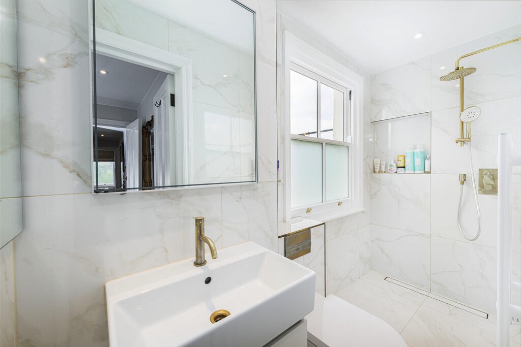 29B Warwick Sq Ba...