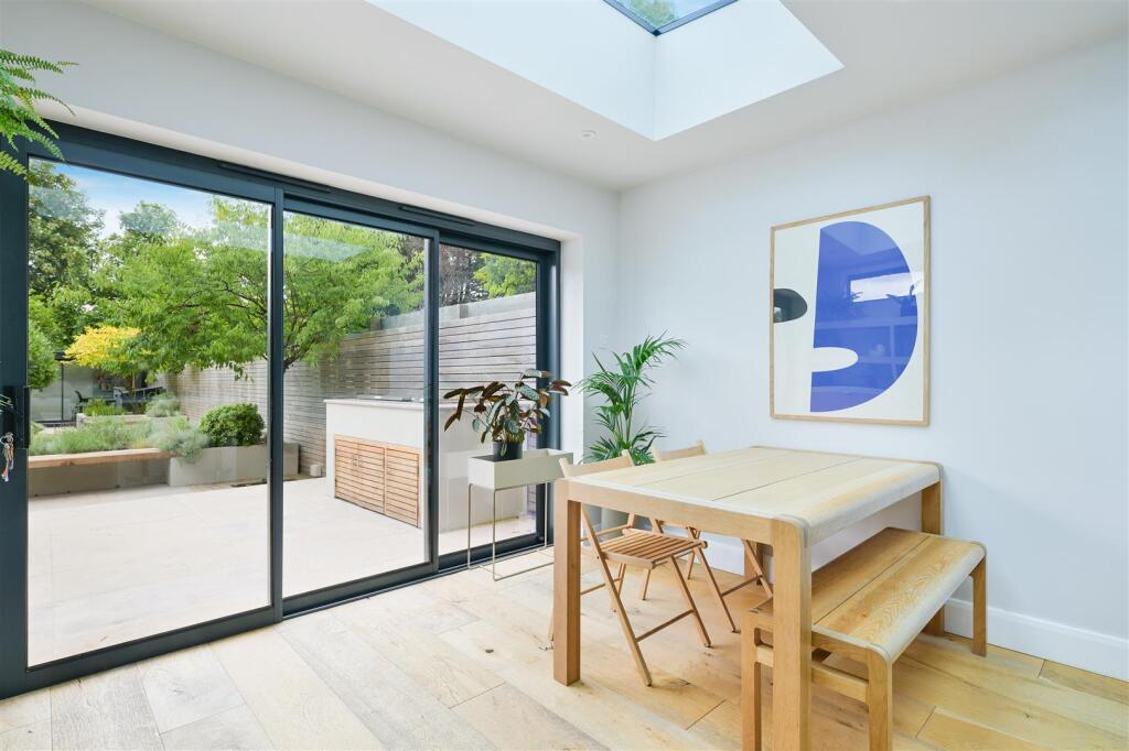 UPPER COURT ROAD,  (7).jpg