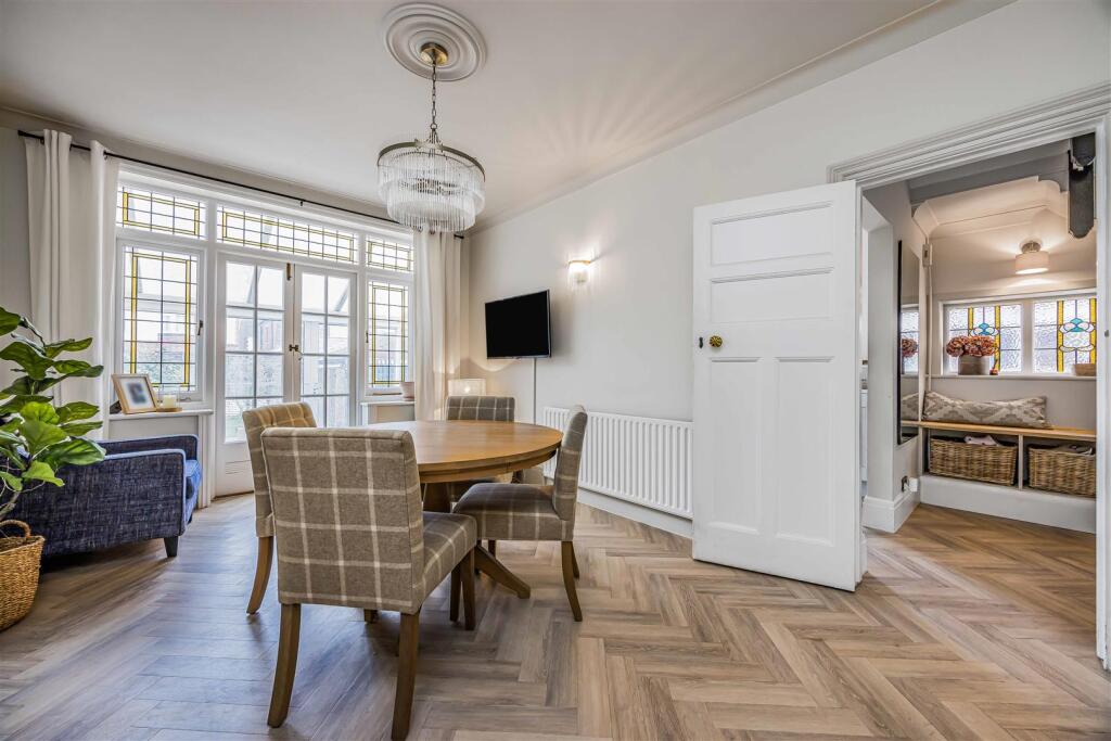 11 Torrington Road, Portsmouth-Small-PorticoMarket