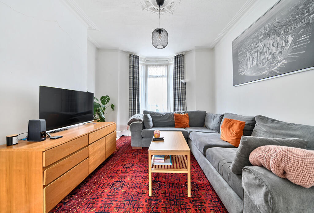 1301353-13-683977...