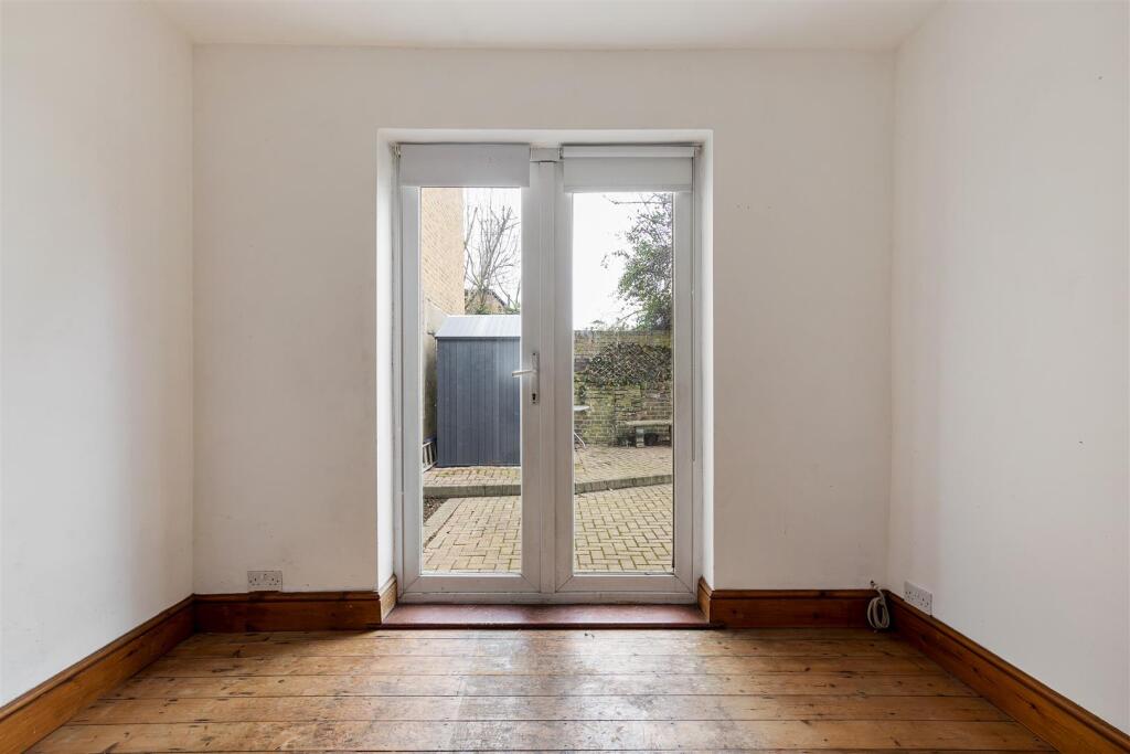 Browning Road E11