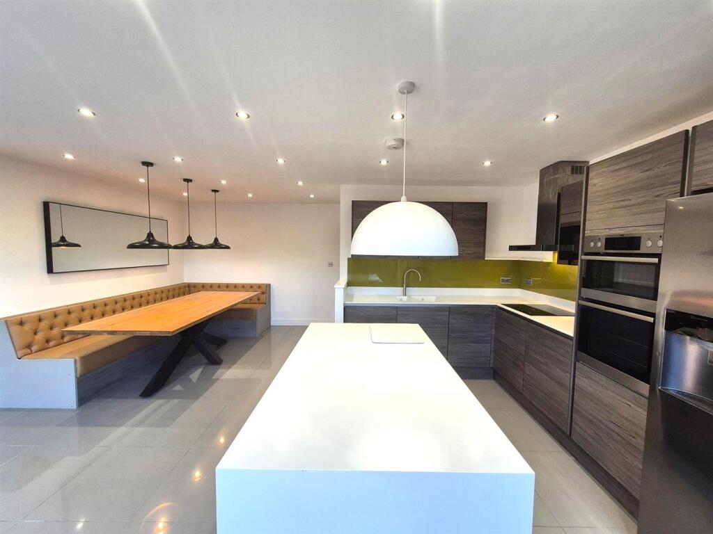 Outstanding Kitchen/Diner