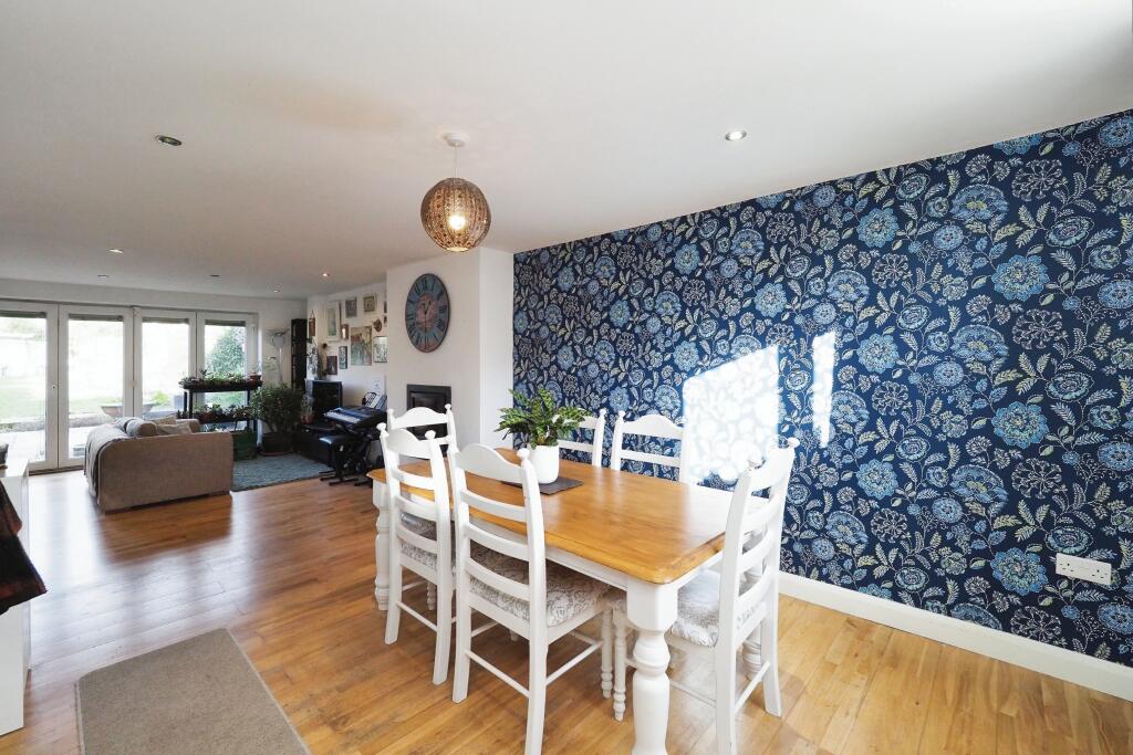 Breathtaking Open Plan Kitchen/Dining and Family Space