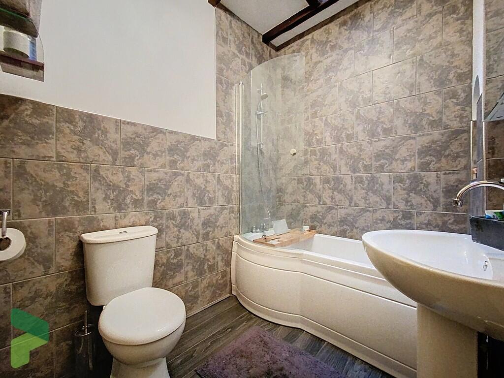 Family bathroom