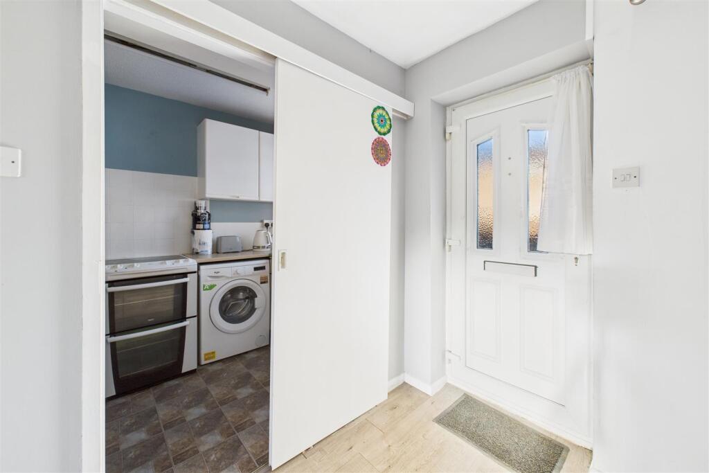 11 Benford Close, Downend, Bristol BS16 2UD | Free
