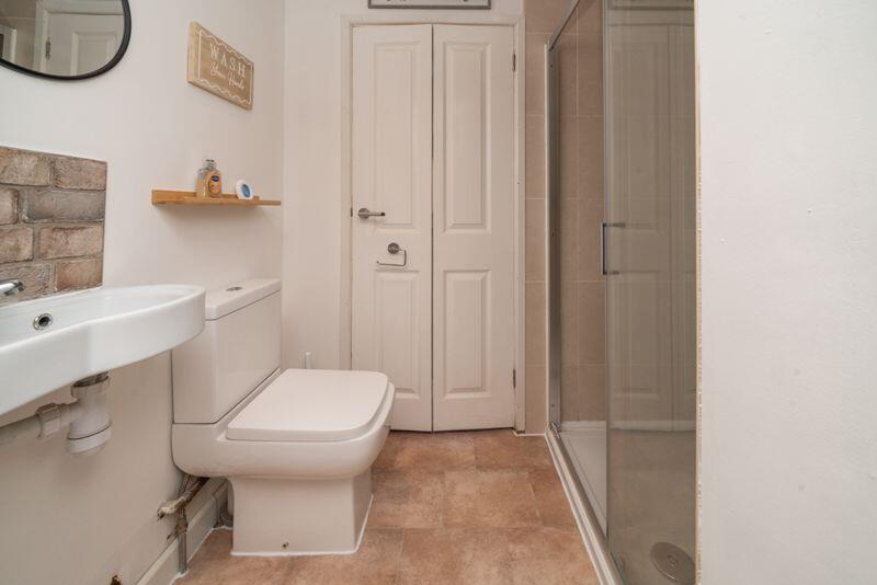 GROUND FLOOR SHOWER ROOM