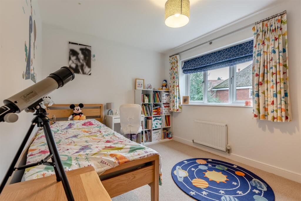 8633638-interior22.jpg