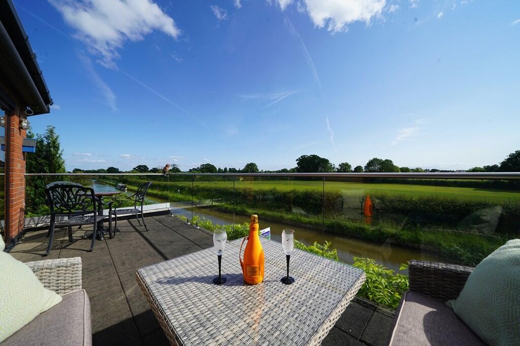 6 Mill Wharf Cana...